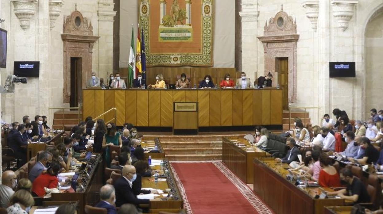 Imagen de la última sesión plenaria del Parlamento de Andalucía