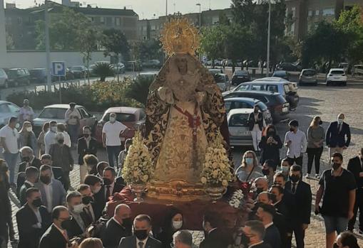 La Virgen de la Merced entra a la parroquia de Nuestra Señora de la Aurora