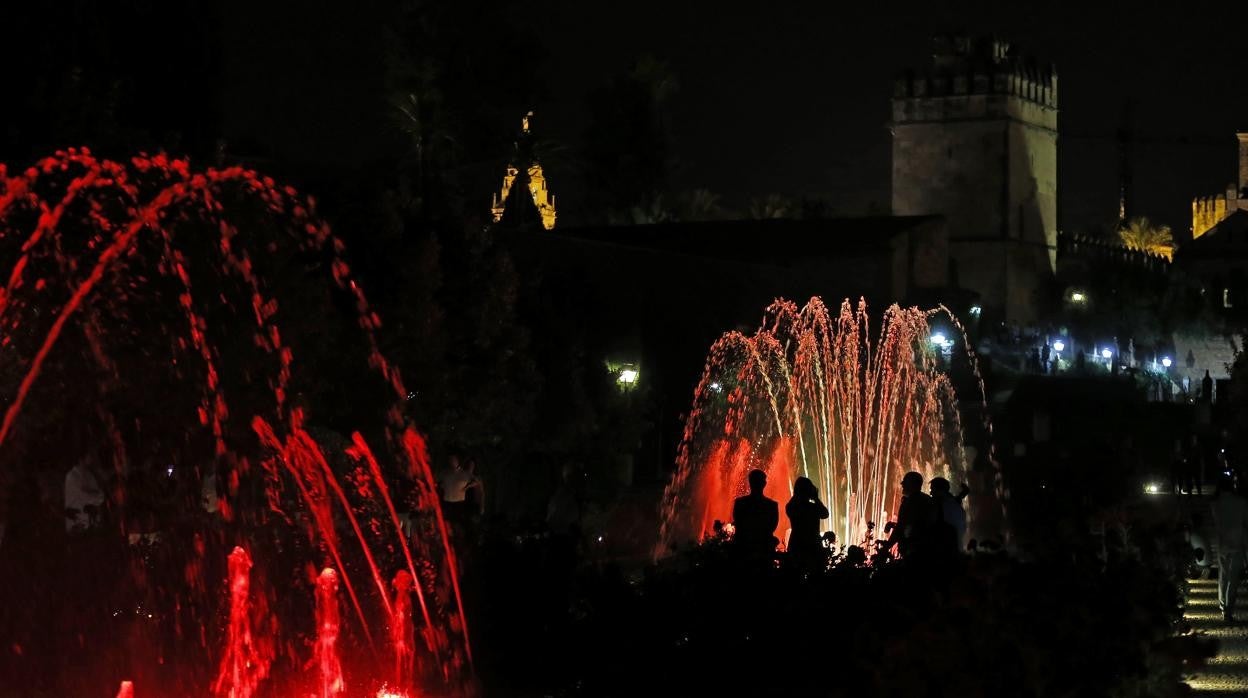 Primer espectáculo del Alcázar