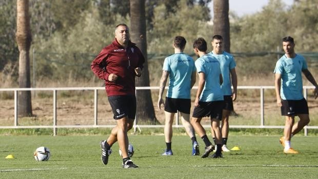Germán Crespo, entrenador del Córdoba CF: «Es un rival al que le están saliendo las cosas y es peligroso»