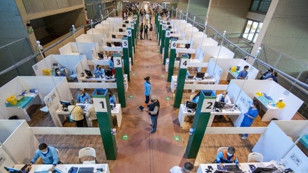 Hay de 612.000 andaluces en riesgo de contraer Covid al no estar vacunados