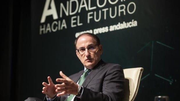 Los empresarios andaluces tachan la ley de vivienda como una «intromisión en la propiedad privada»