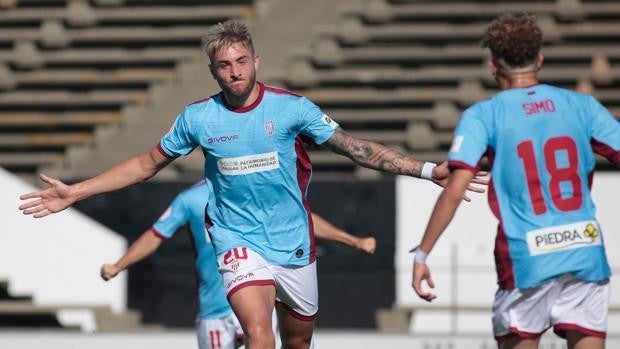 El Córdoba CF tumba al Linense y se clasifica para los octavos de la Copa Federación