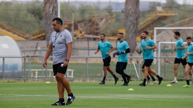 Germán Crespo, entrenador del Córdoba CF: «Estamos rotando y la gente que salga estará fresquita»