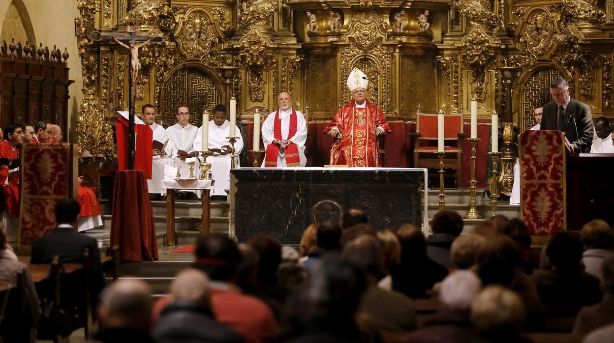 El obispo de Córdoba en una misa celebrada en honor a los Mártires de Córdoba