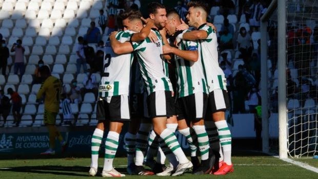 El Córdoba CF, el equipo más goleador con diferencia de Segunda RFEF incluso con un partido menos