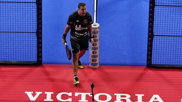 Pádel | El sevillano Paquito Navarro y Di Nenno buscan la final del Cordoba Open ante Belasteguín y Coello