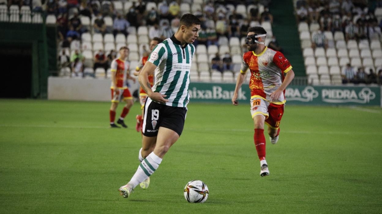 Adrián fuentes, en el partido ante el Antequera