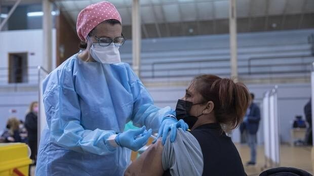 Más del 90% de los andaluces mayores de 11 años están ya inmunizados contra el Covid