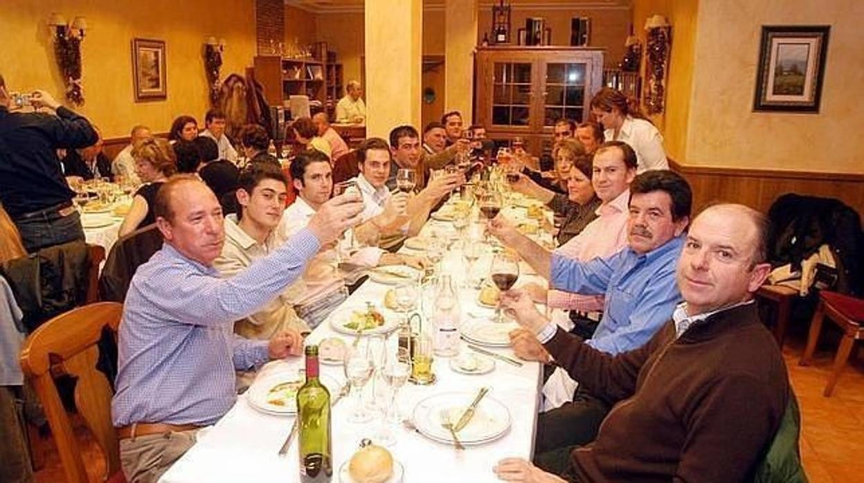 Cena de empresa en una imagen de archivo