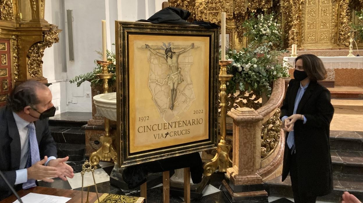 La artista Cristina Castilla presenta el cartel conmemorativo del 50 aniversario del Vía Crucis