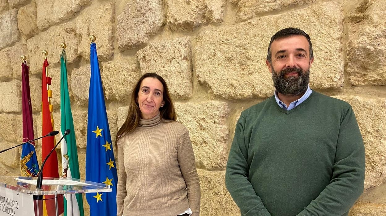 Paula Badanelli y Rafael Saco, concejales de Vox en el Ayuntamiento de Córdoba