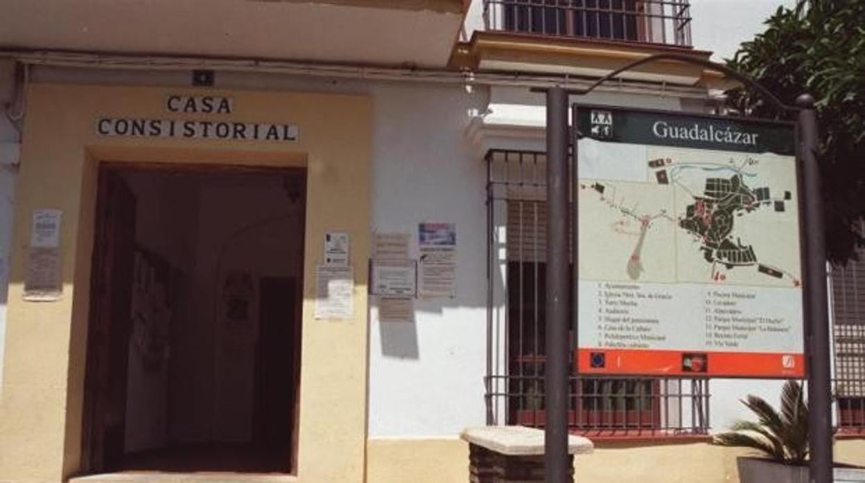 Casa Consistorial en Guadalcázar donde se han producido los hechos