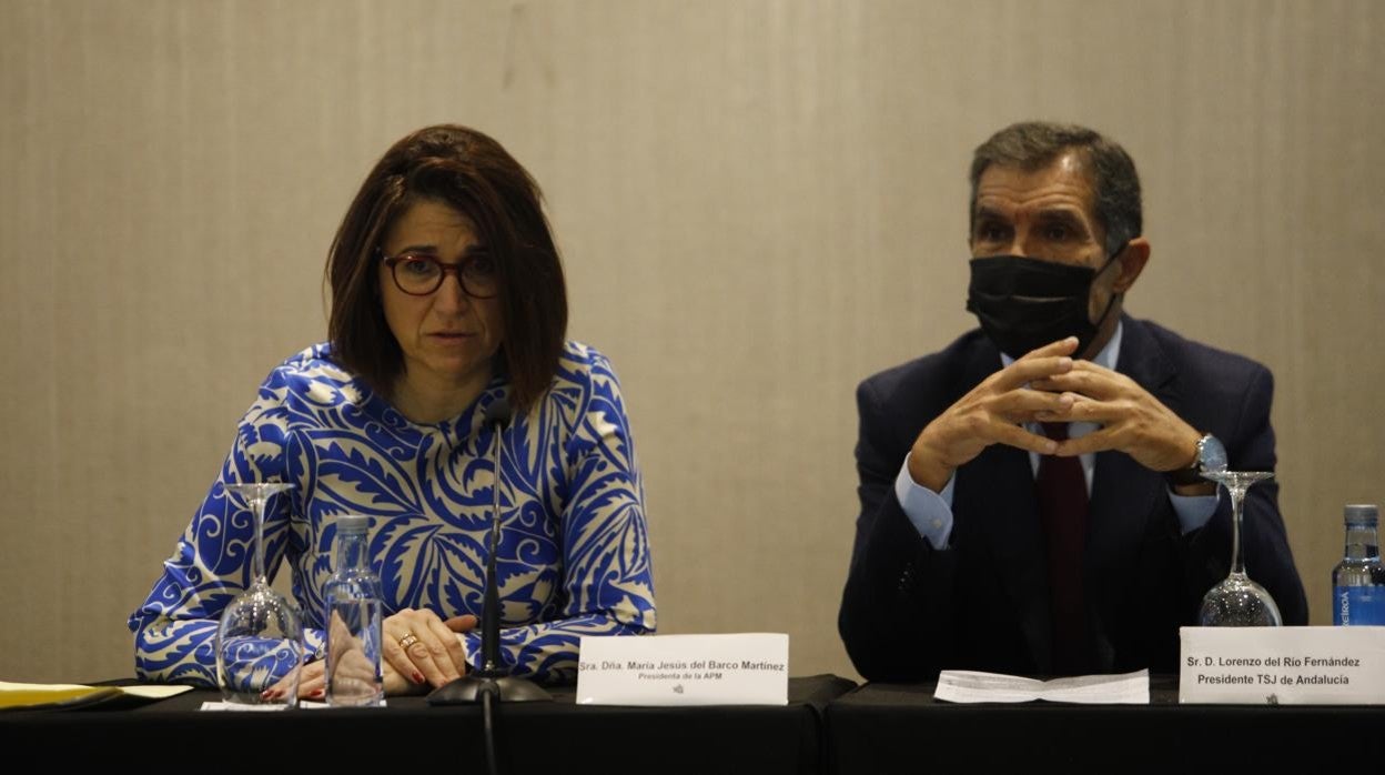 María Jesús del Barco y Lorenzo del Rio en la clausura en Córdoba del Congreso del APM