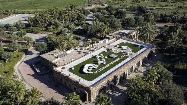 ¿Tienes 7,9 millones de euros? A la venta una de las villas más lujosas de España en Almería