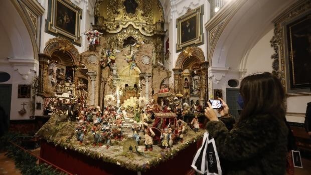 Ermita de la Alegría de Córdoba | El belén napolitano de la Sentencia, elegante adelanto de la Navidad
