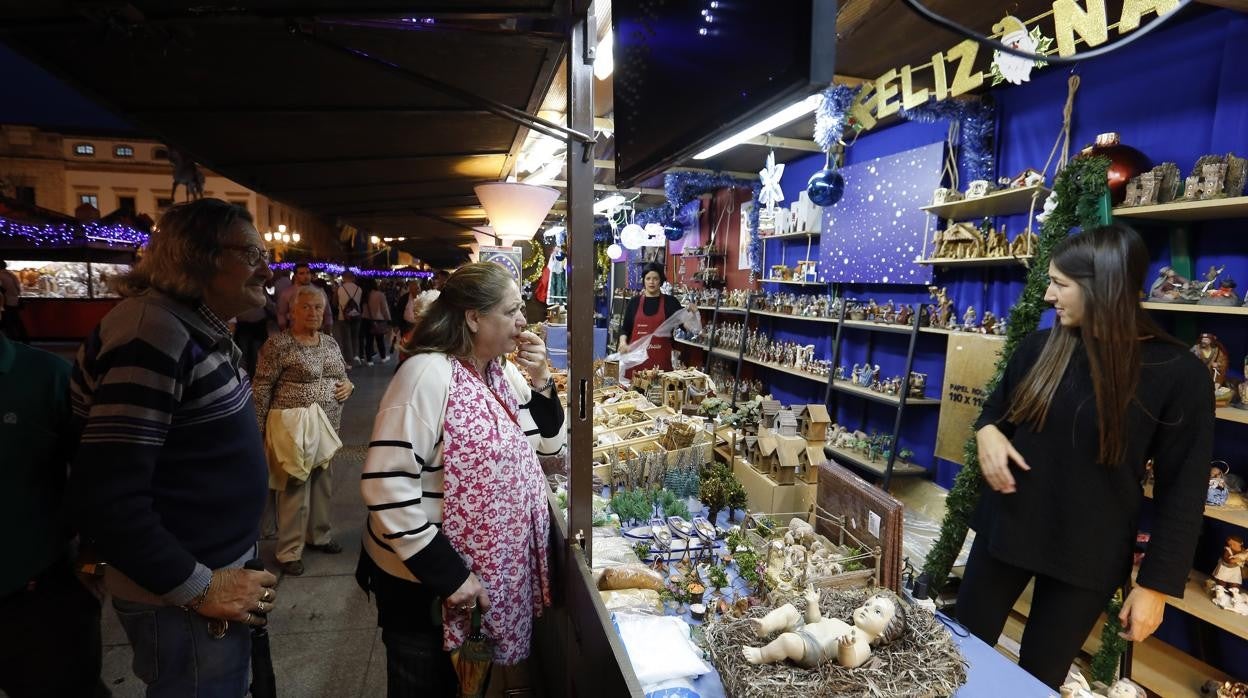 Mercado de Navidad en la plaza de Las Tendillas