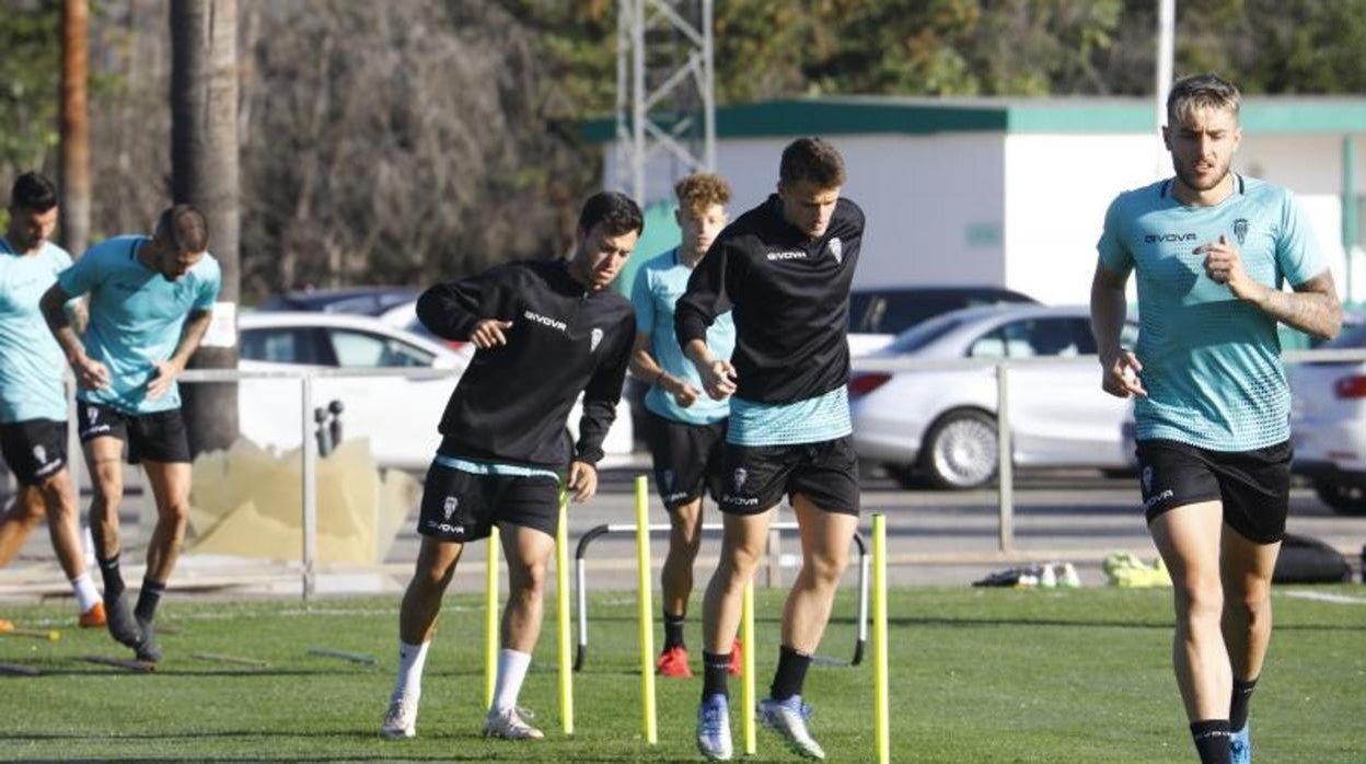 El Córdoba se ejercita en la Ciudad Deportiva