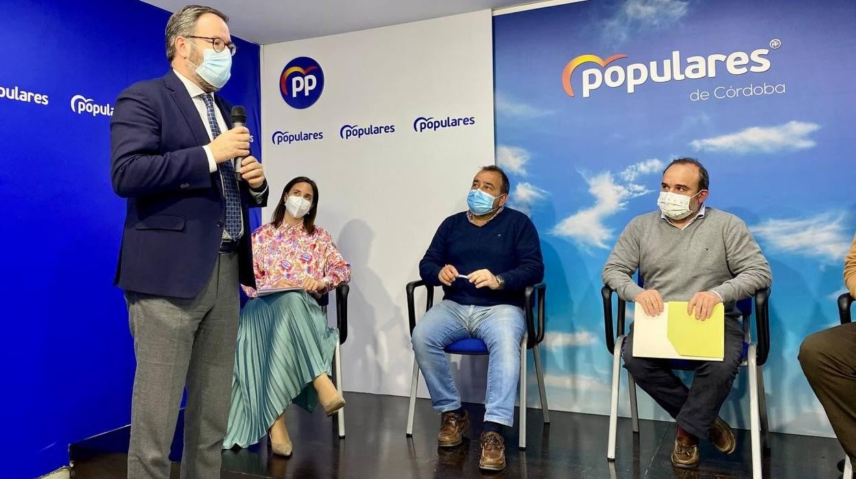 El presidente del PP de Córdoba, Adolfo Molina, en la presentación de Cambio Rural