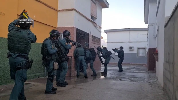 Narcos exiliados en Málaga por la presión de la Guardia Civil en las playas del Campo de Gibraltar
