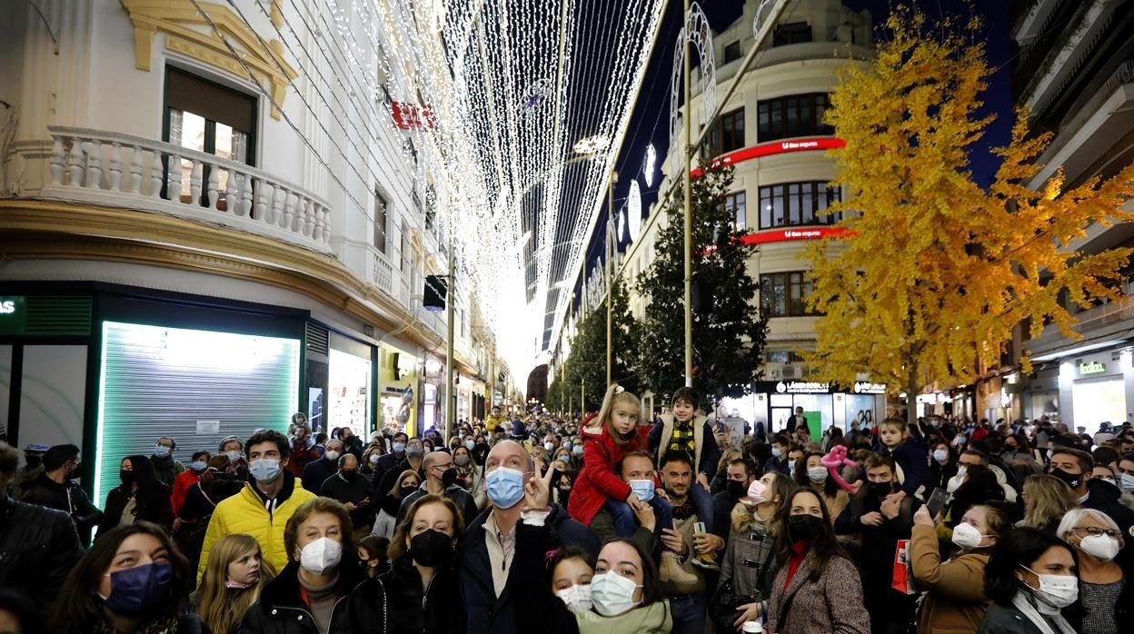 Público asistente al espectáculo de luz y sonido de Cruz Conde este fin de semana