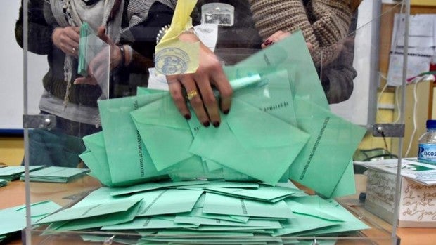 El PP obtendría tantos diputados como la suma de todas las izquierdas de celebrarse hoy elecciones en Andalucía