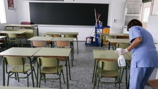 El número de aulas cerradas por Covid se duplica en solo una semana en Córdoba