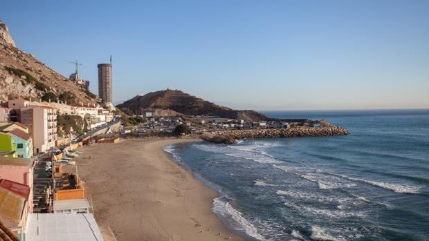 España advierte a Reino Unido de la ilegalidad de los rellenos de Gibraltar para ganar terreno al mar