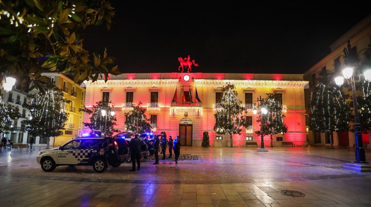 Ni Nochevieja ni Toma de Granada: la ola de contagios  acaba con las fiestas un año más