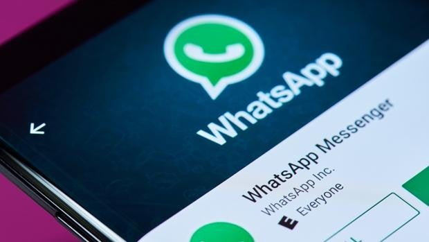 ¿Para qué servirá el tercer check azul que prepara WhatsApp?