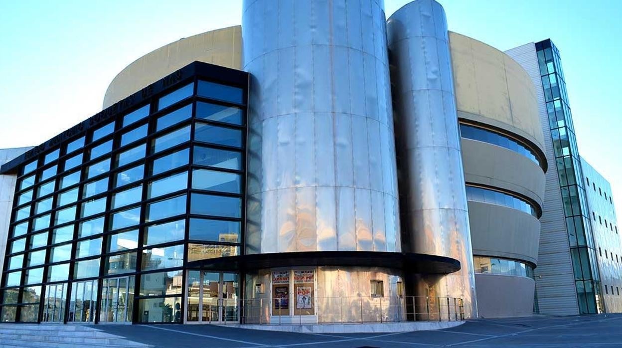 El Teatro Auditorio de Roquetas de Mar es una de las grandes obras investigadas.