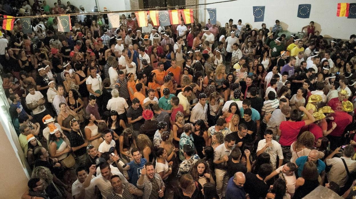 La fiesta de Nochevieja en agosto en Bérchules, en una imagen de archivo