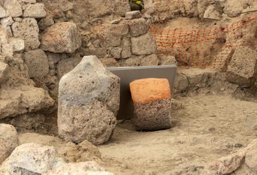 Detalle de los colosales sillares de piedra del Cerro de la Merced