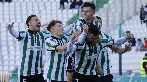 El Córdoba CF firma la mejor primera vuelta de la historia con un partido aún por jugar