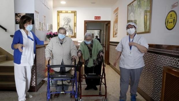 Los contagios reaparecen en las residencias de Córdoba: cinco ancianos y 18 sanitarios afectados en dos semanas