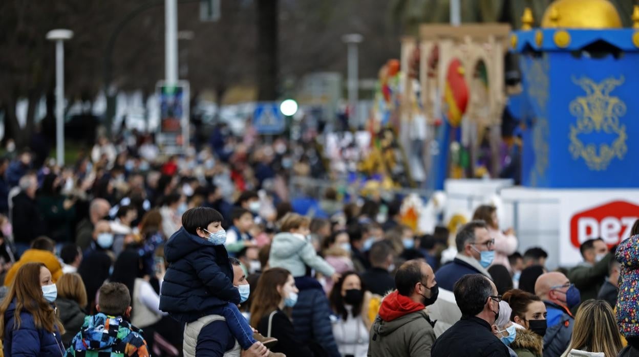 Niños en la Cabalgata del 5 de enero en Córdoba