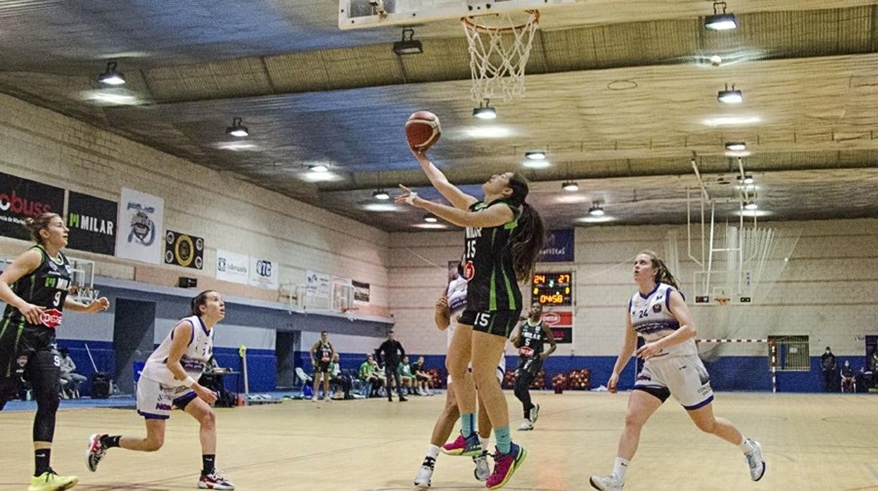 El Córdoba Milar de Baloncesto disputa un partido esta temporada