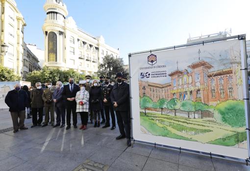 Autoridades en la inauguración de la exposición