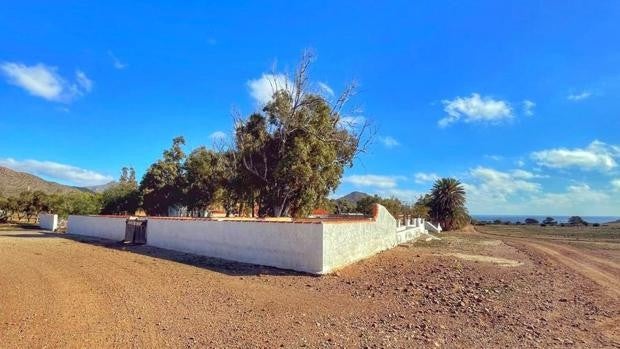 Playa paradisíaca y cuidar cabras: así será el nuevo hotel en el Cabo de Gata