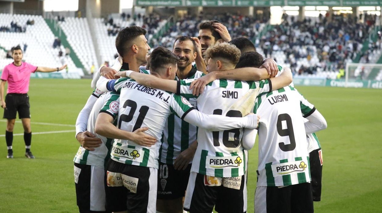 El Córdoba CF celebra un gol en El Arcángel esta temporada