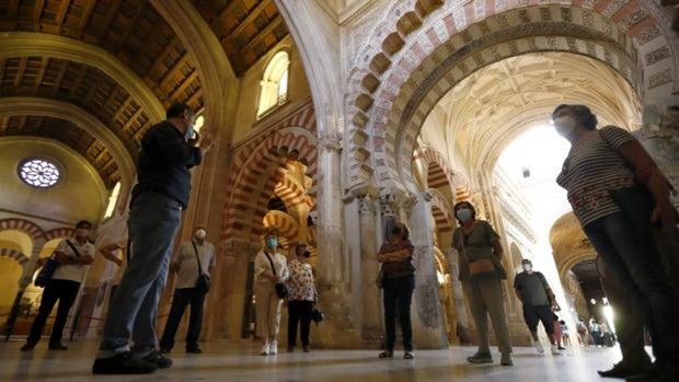 El Cabildo dice que queda «claro» que la Iglesia es la «legítima» dueña de la Mezquita-Catedral de Córdoba