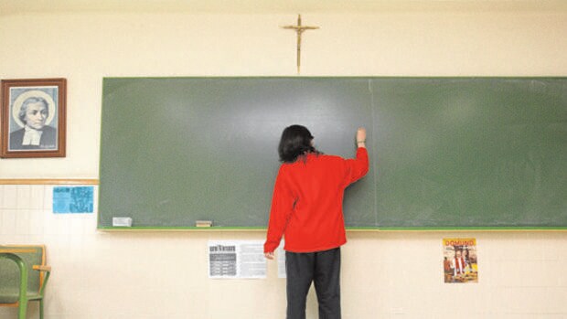 Piden que los 2.200 profesores de Religión en Andalucía pasen a depender de la Junta