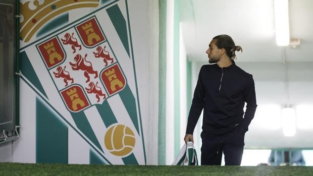 Los consejos del jugador del Sevilla FC Nemanja Gudelj para convencer a su hermano a fichar en el Córdoba CF