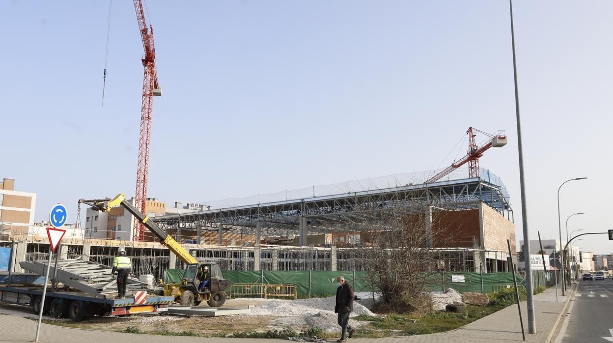 Estado actual de las obras del nuevo Mercadona en Poniente