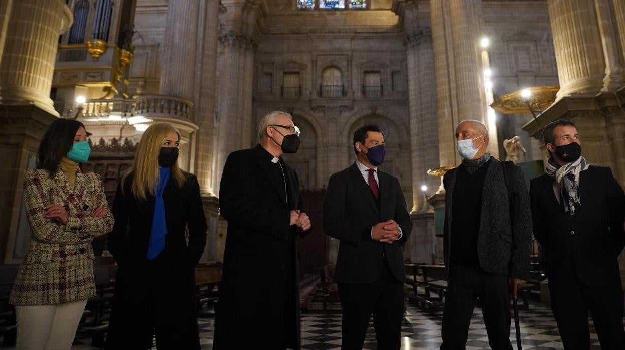 El presidente de la Junta de Andalucía ha visitado hoy la Catedral de Jaén