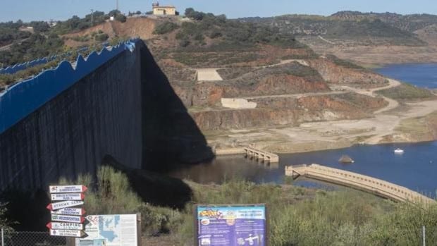 Cuatro de las siete zonas hidrológicas de la CHG en Córdoba entran en estado de emergencia por la sequía