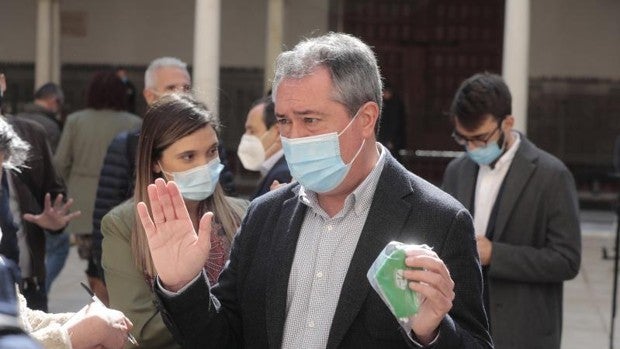 Juan Espadas: «No se puede proteger Doñana sin la población del territorio»