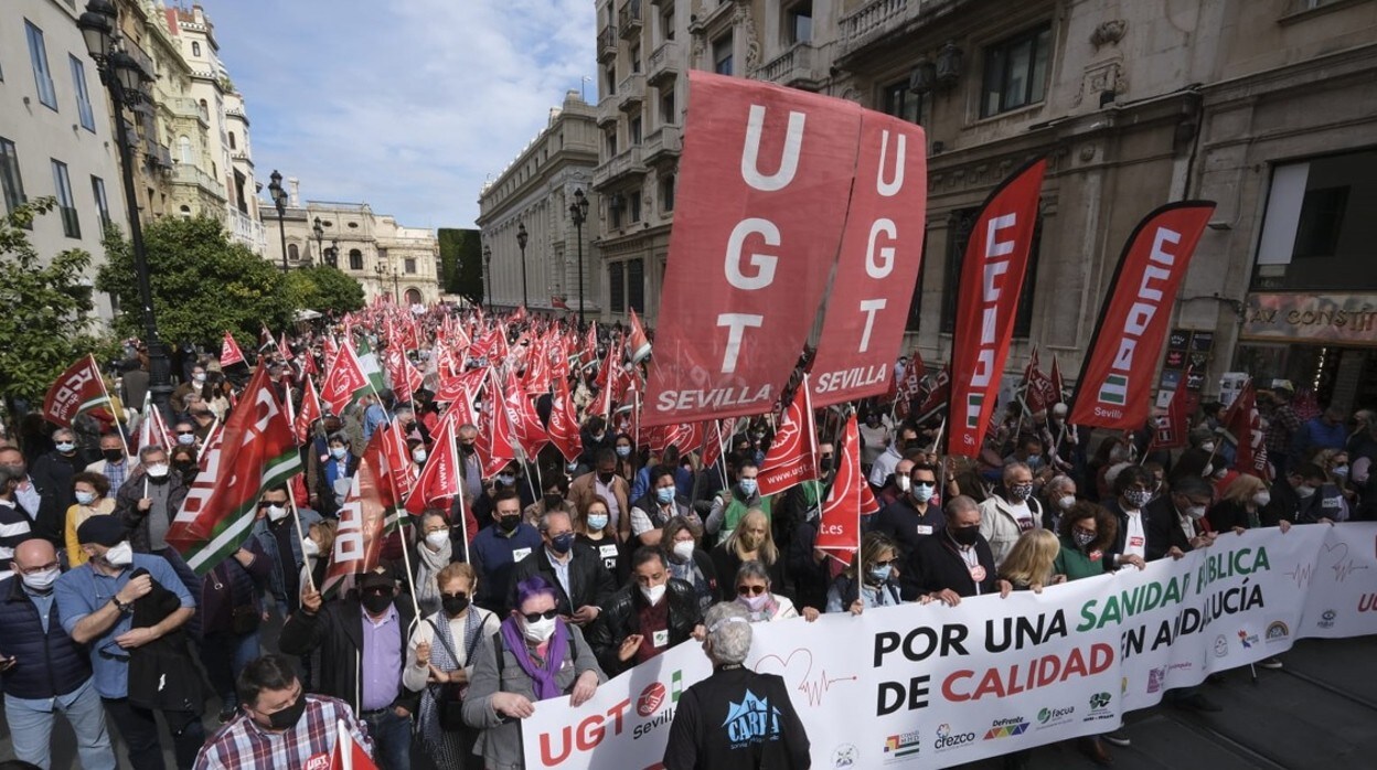 Manifestación convocada este sábado en Sevilla por UGT y CC.OO contra el estado de la sanidad pública andaluza