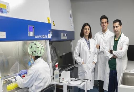 Los investigadores de la Universidad de Córdoba que trabajan en modelos de prevención de la listeria en productos pesqueros y de origen animal