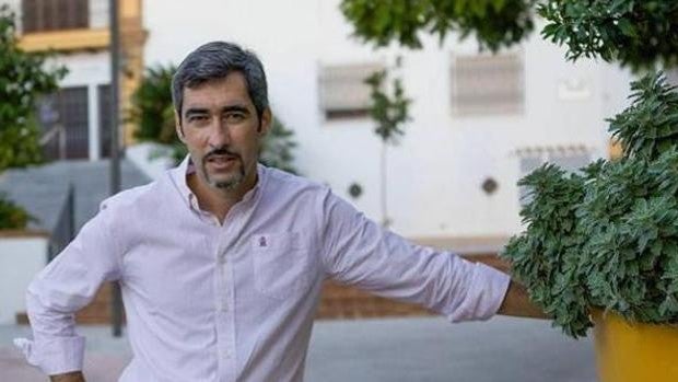 El alcalde de Benalmádena no dimitirá tras su condena, la cual cree que es una «desfachatez»